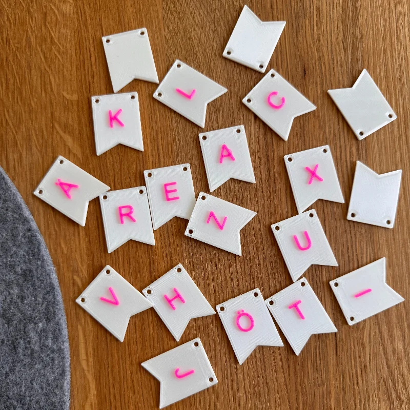 Mini Wimpelkette A–Z | Buchstaben-Girlande als 3D-Druck Datei