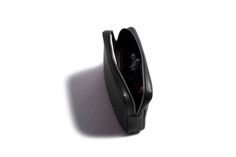 Tech Dopp Kit