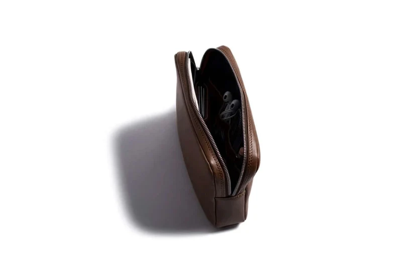 Tech Dopp Kit