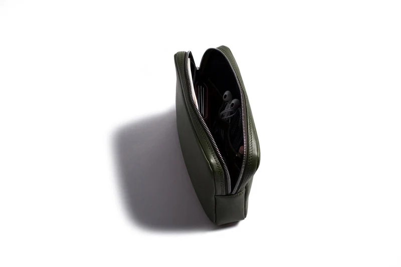 Tech Dopp Kit