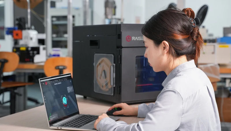 Raise3D E3 3D-Drucker mit IDEX-Extruder