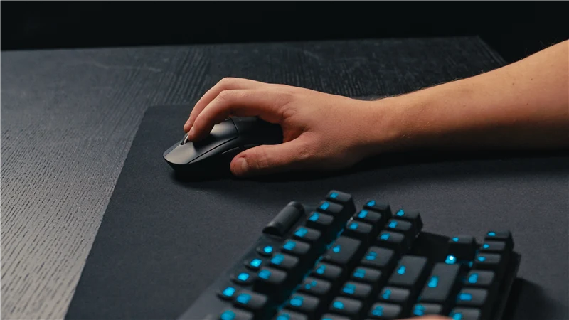 Logitech G PRO X SUPERLIGHT 2 LIGHTSPEED kabellose Gaming-Maus Weiss