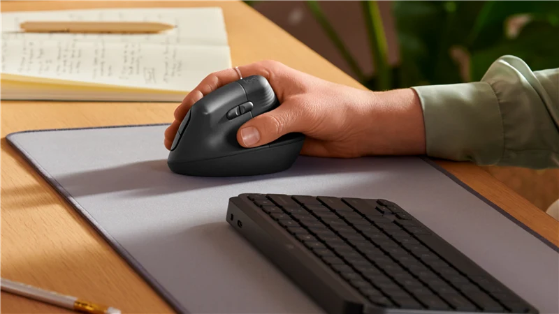 Logitech Lift Vertical Ergonomic Maus Rechtshänder graphite