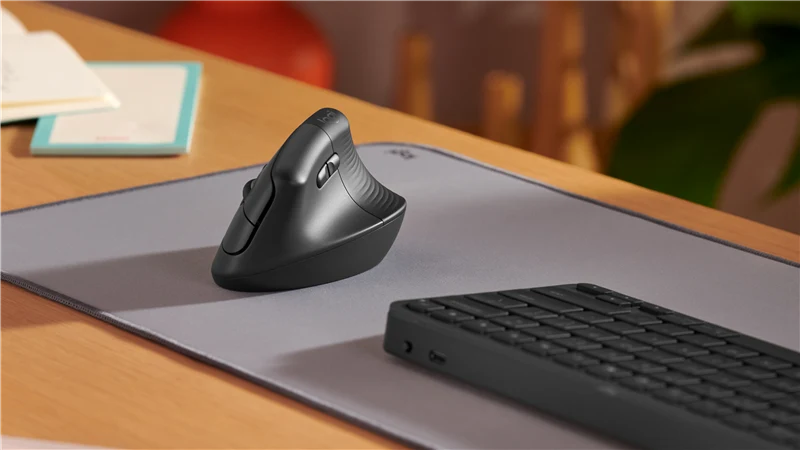 Logitech Lift Vertical Ergonomic Maus Rechtshänder graphite