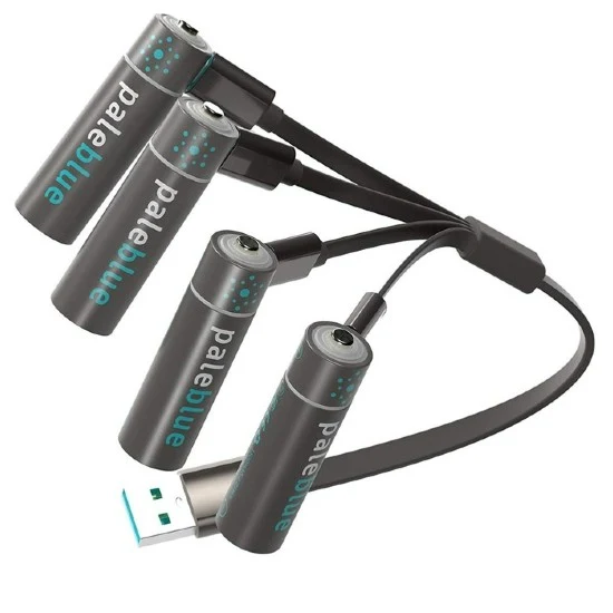 Pale Blue 4x AAA Lithium 1,5V-Akku mit USB-C