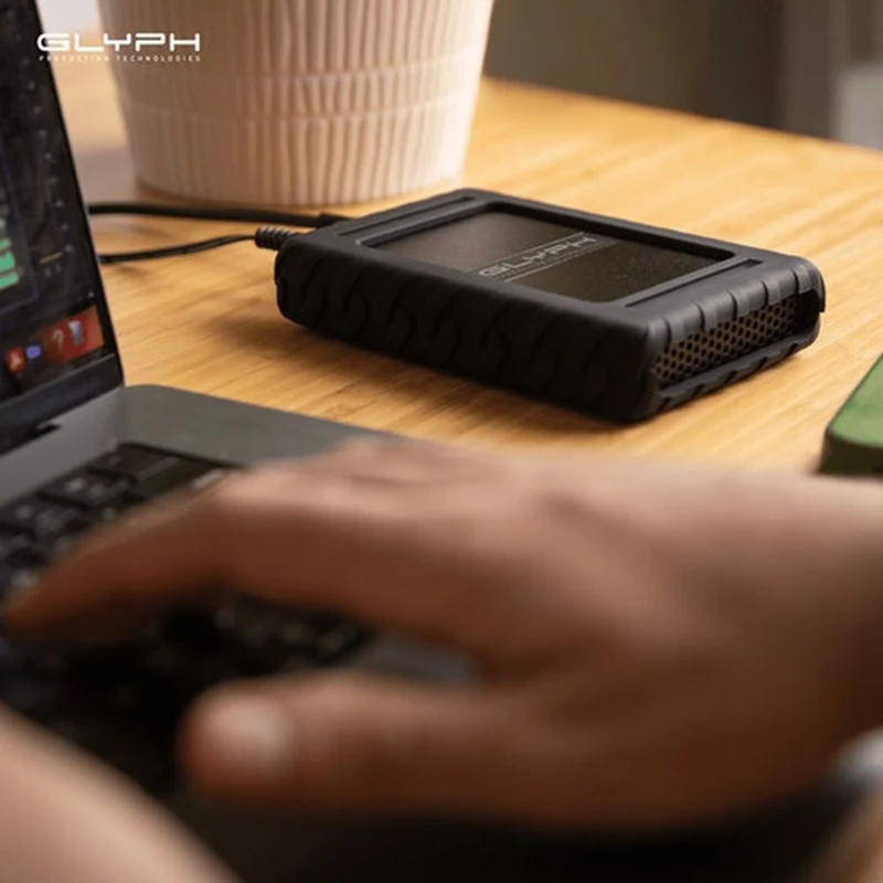 Glyph Blackbox Plus SSD U.2 15.36TB PRO, USB-C(3.2, Gen2), Externe Stromversorgung